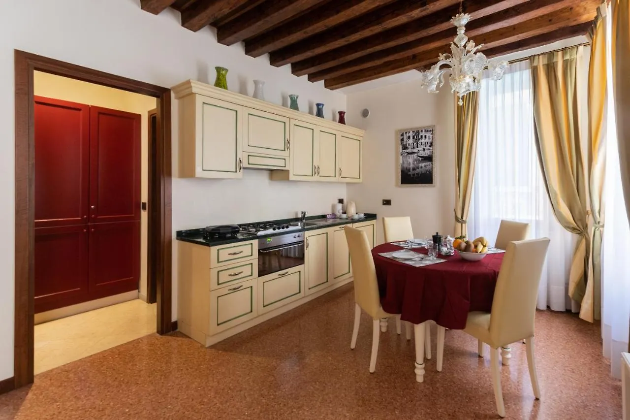 Ve-Nice Suite San Marco C4439 Venezia 0*,