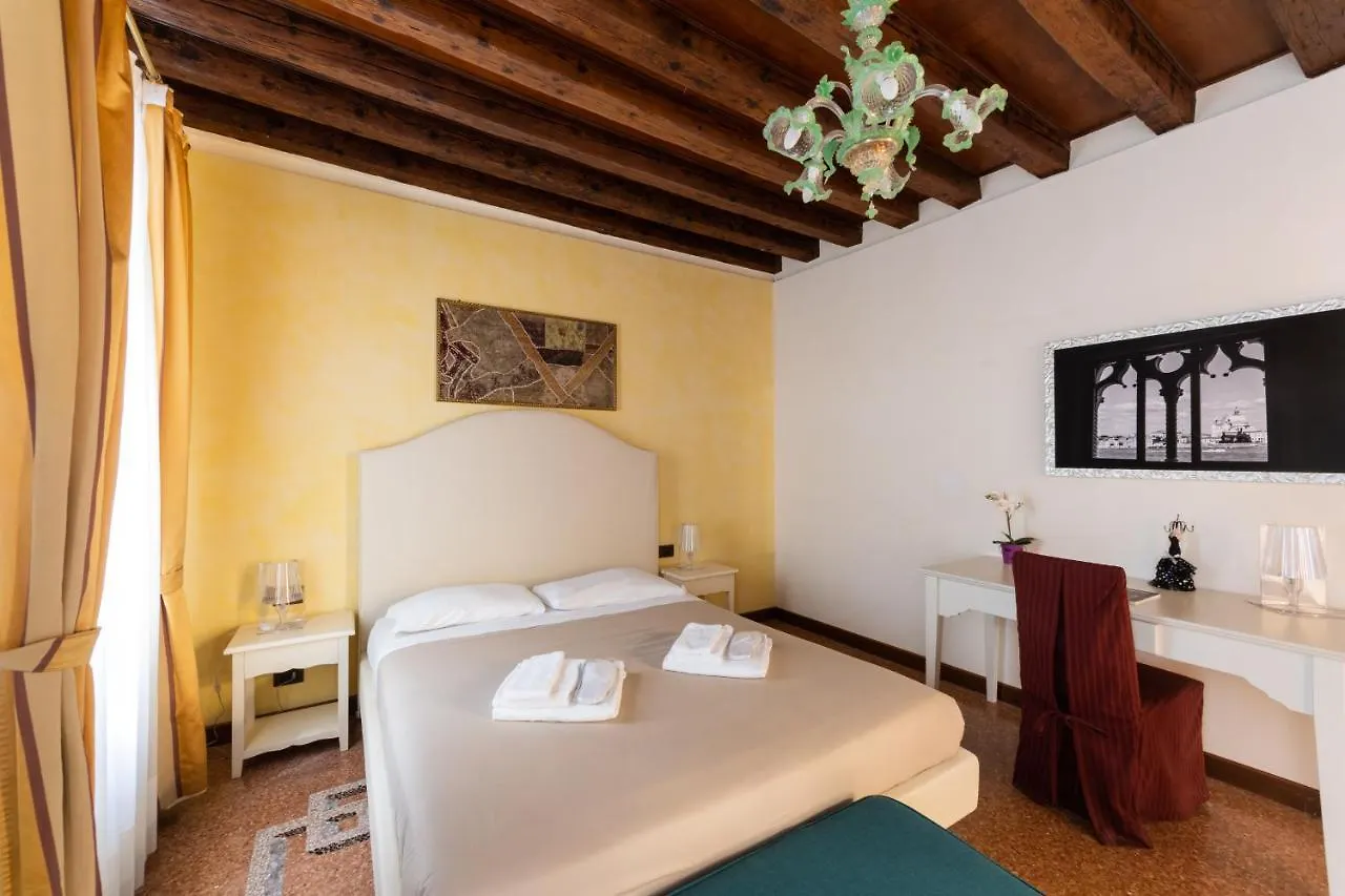 Appartamento Ve-Nice Suite San Marco C4439 Venezia